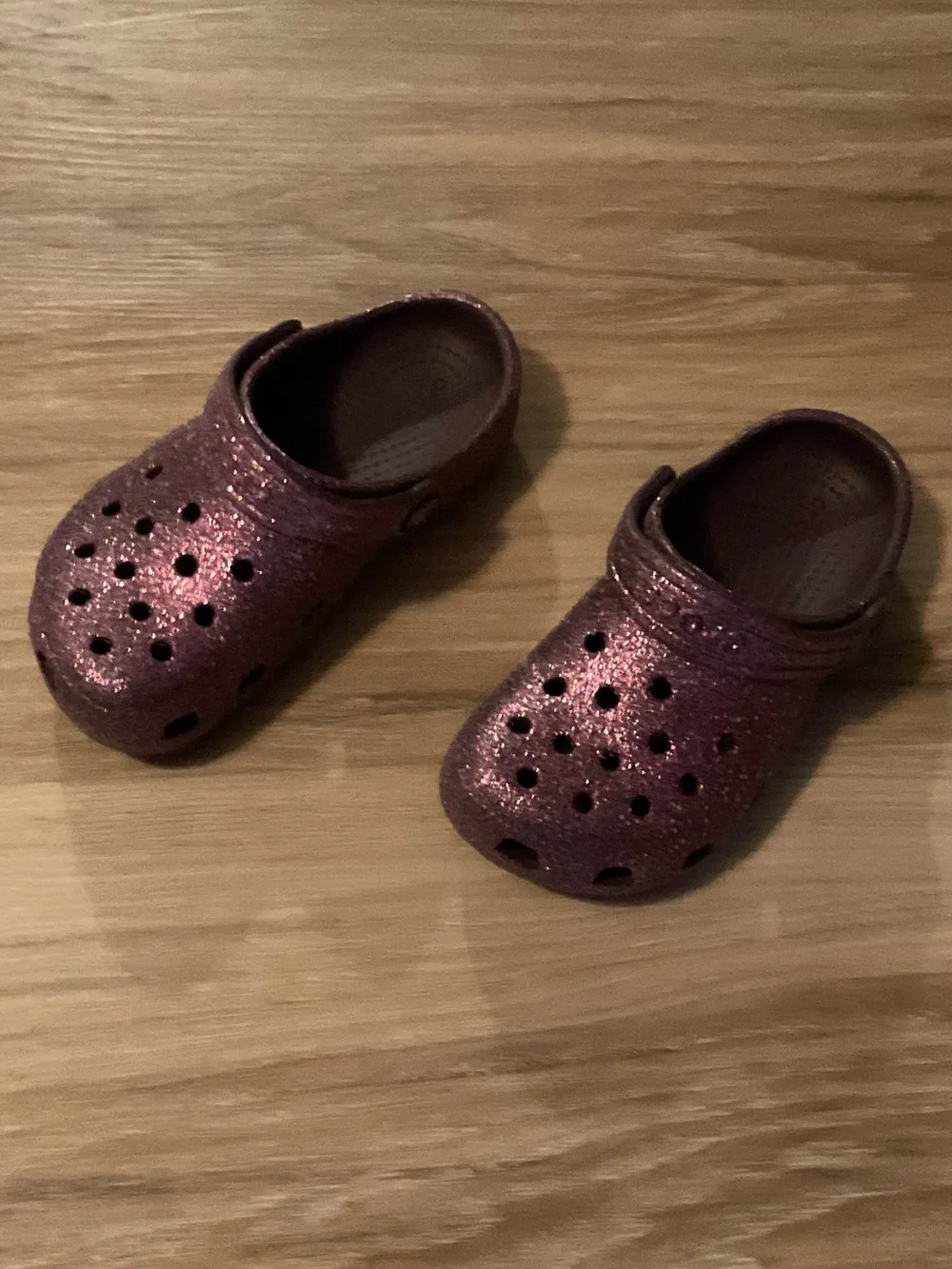 CROCS | Kids Glitter Clogs - Shimmery Purple